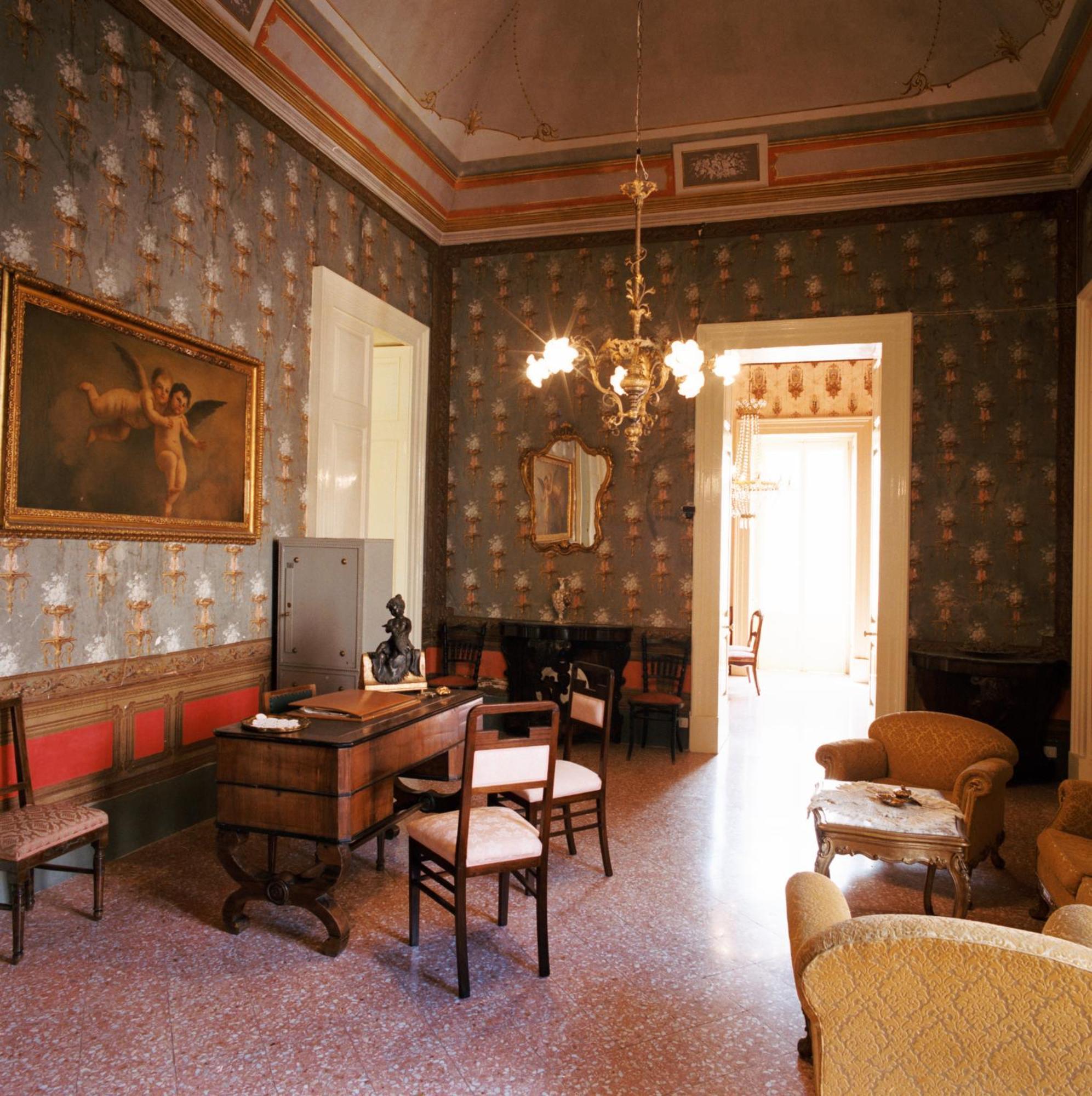 Palazzo Leuzzi B&B Галатоне Экстерьер фото